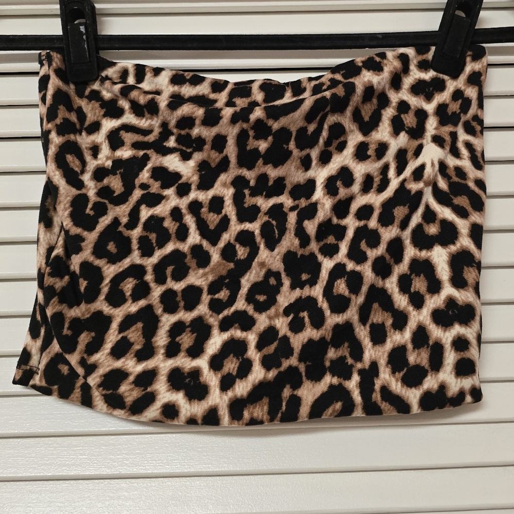 Fashion Nova - Animal Print Bandeau Tube Crop Top